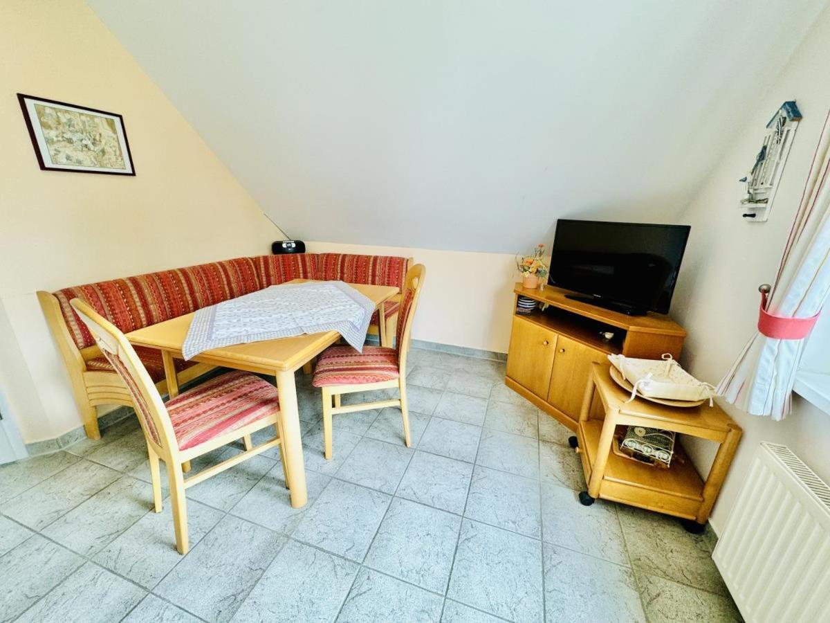 Appartement Haus Vier Freunde, Vincent à Rostock Extérieur photo