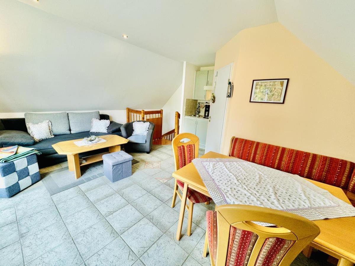 Appartement Haus Vier Freunde, Vincent à Rostock Extérieur photo